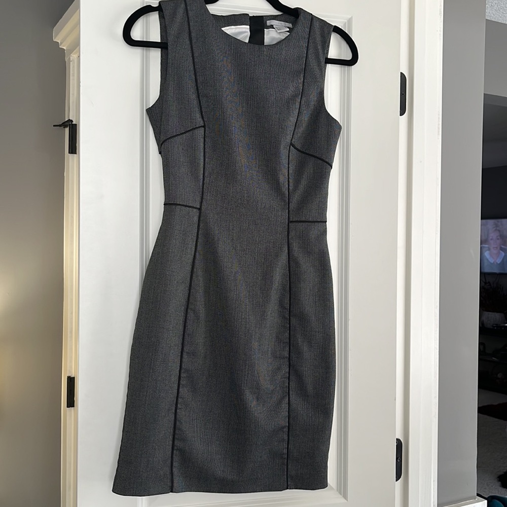 H&M charcoal gray & black business dress. Womens size 4.